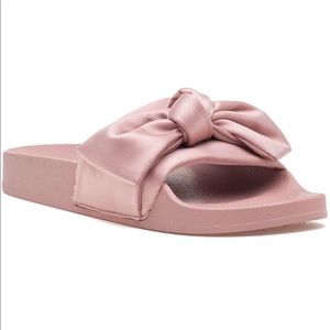 Steve Madden Silky Pink Satin Size 6